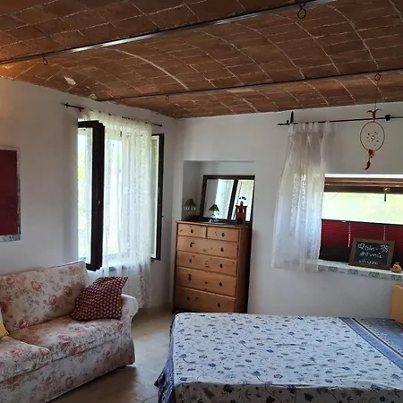 Cascina E&e 3* Костильоле-д'Астри